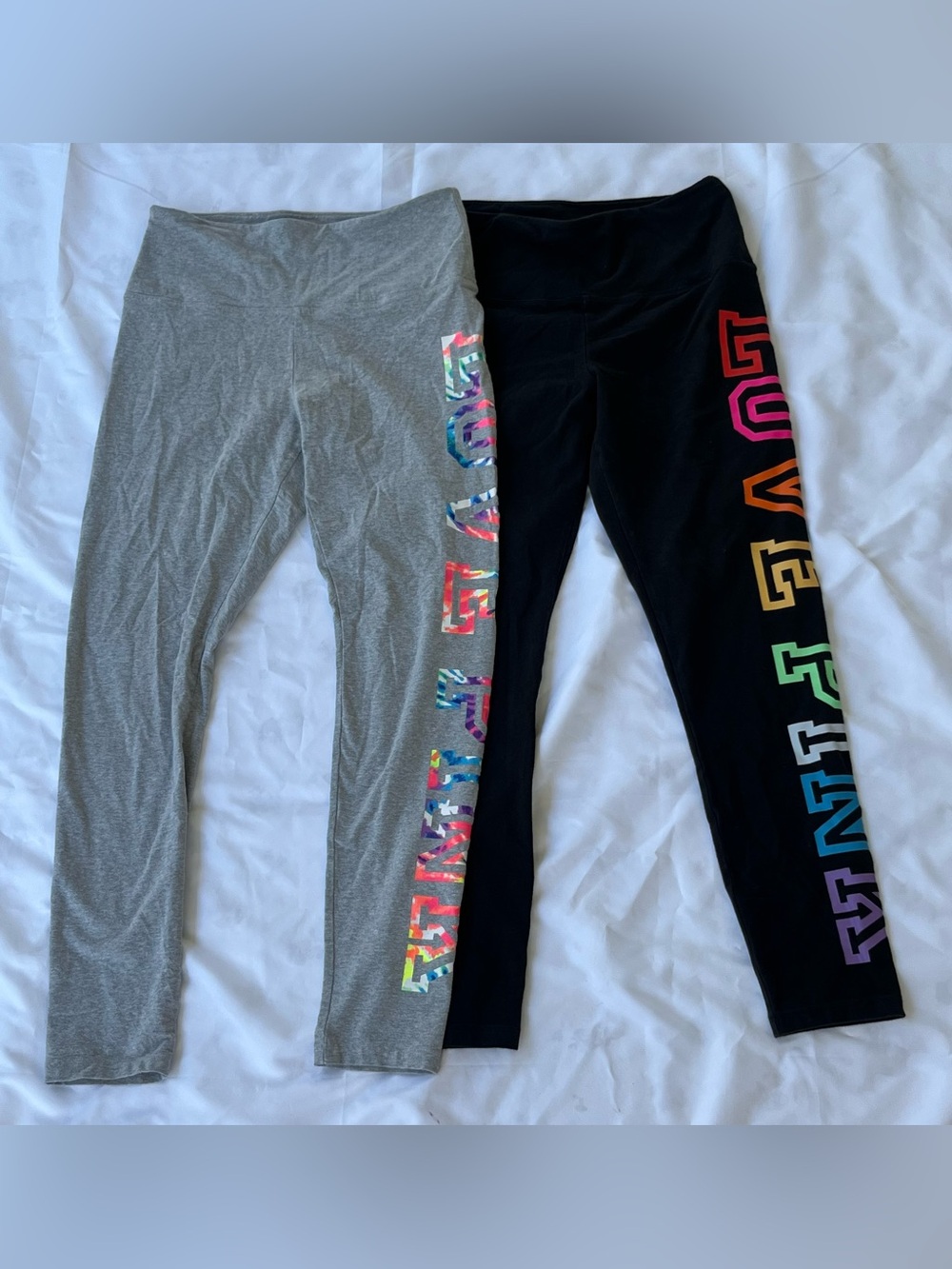 PINK Victoria's Secret Kids Rainbow Letter Leggings — Gray & Black